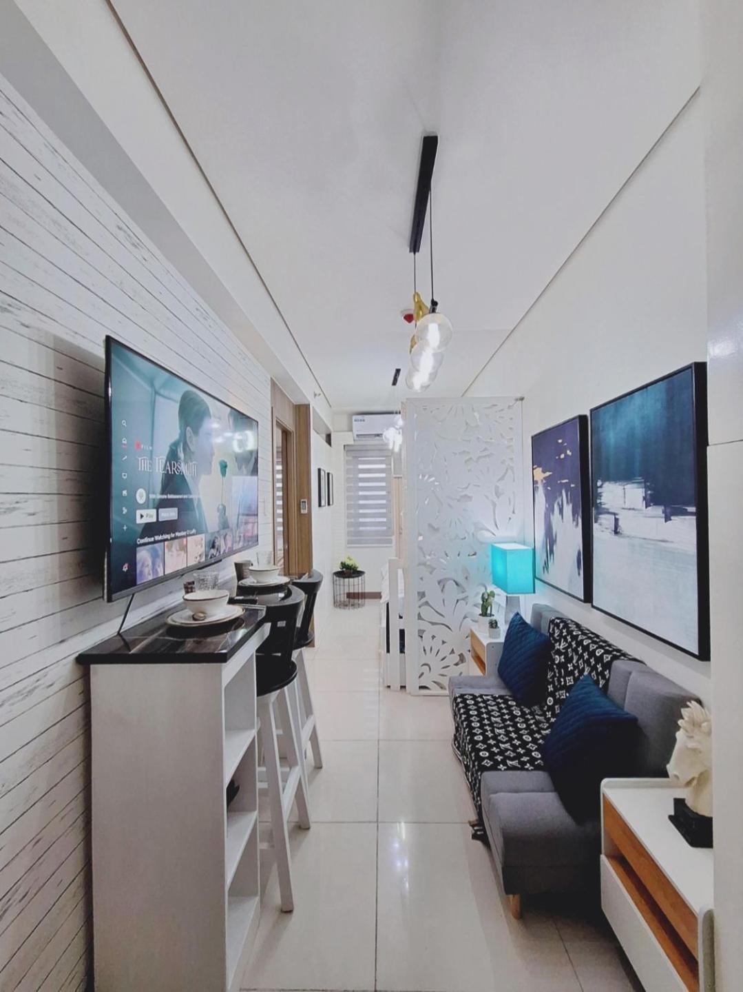 Coast Stay By J 40Th Floor Penthouse Манила Экстерьер фото