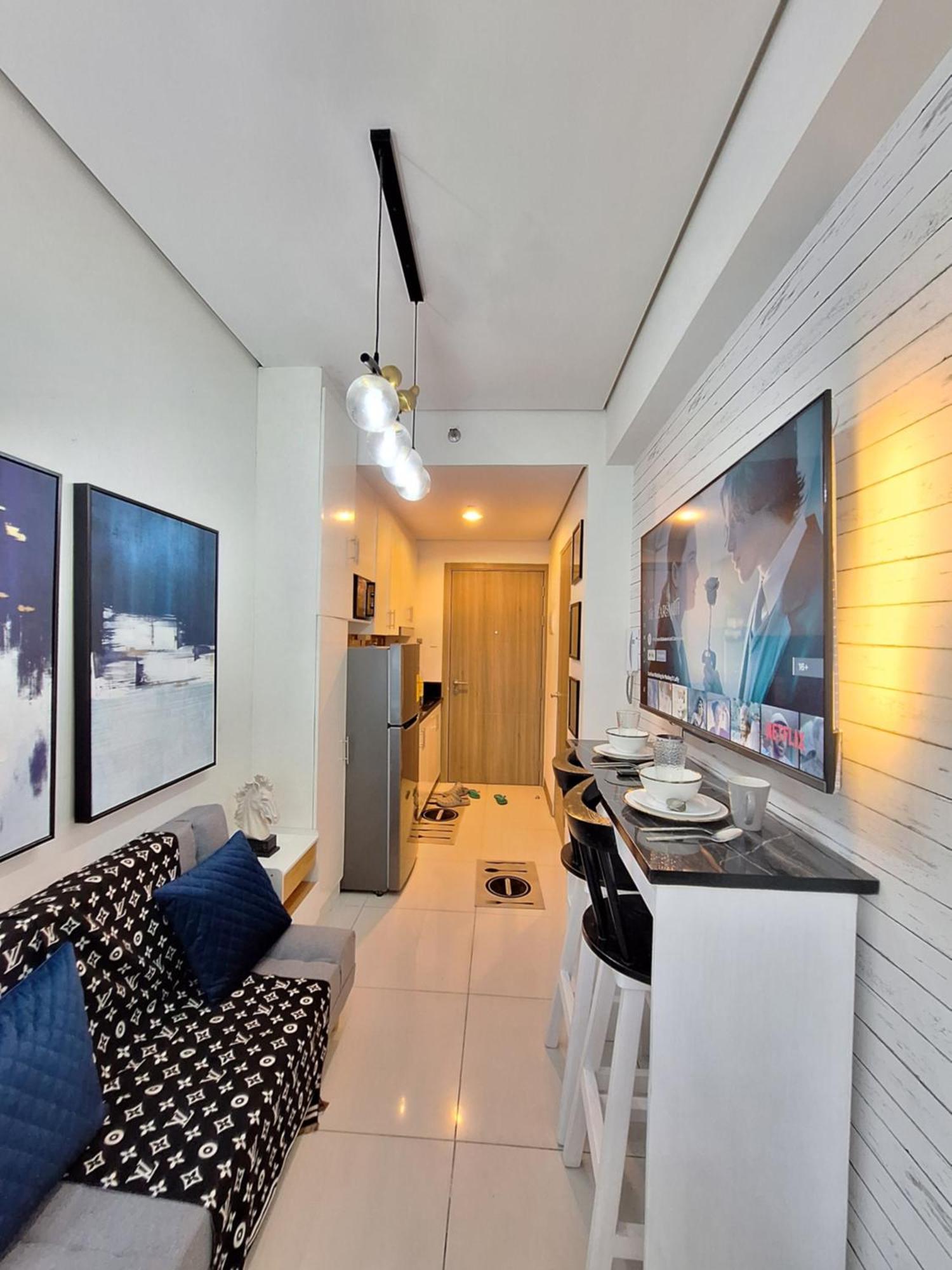 Coast Stay By J 40Th Floor Penthouse Манила Экстерьер фото